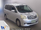 Toyota Noah ZRR70G