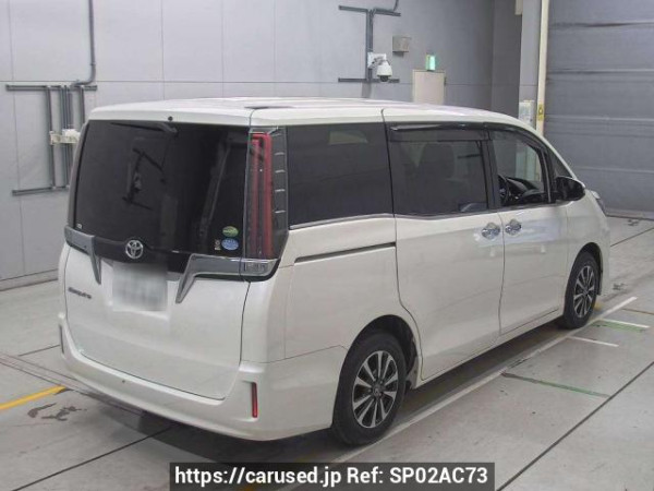 Used 2018 AT toyota esquire ZRR80G Image[1]