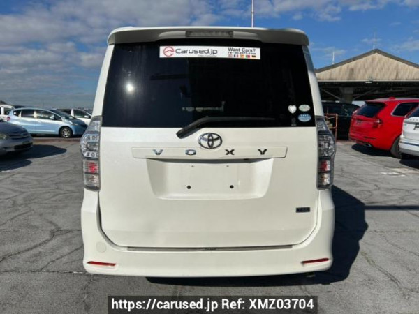 Used 2010 AT toyota voxy ZRR70W Image[5]