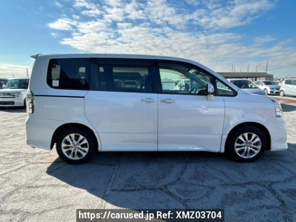 Used 2010 AT toyota voxy ZRR70W Image[7]