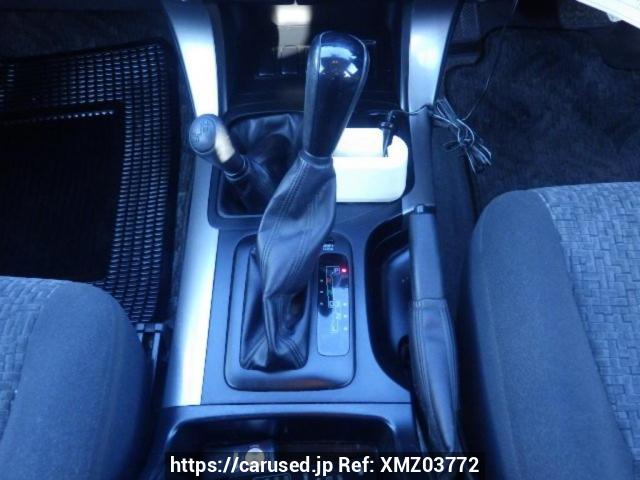 Buy Used 2004 Toyota Land Cruiser Prado VZJ120W (XMZ03772