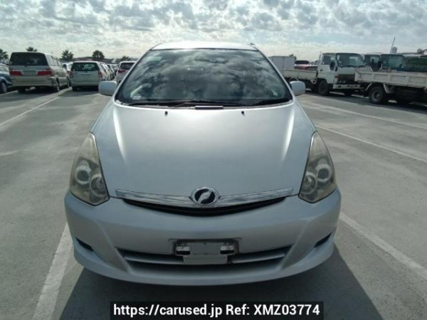 Used 2006 AT toyota wish ZNE10G Image[1]