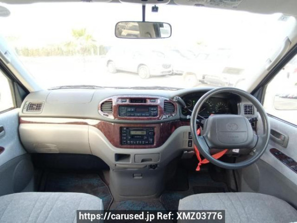 Used 1999 AT toyota hiace-regius RCH41W Image[17]