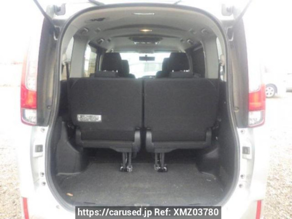Used 2014 AT toyota noah ZRR80G Image[8]