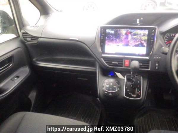 Used 2014 AT toyota noah ZRR80G Image[17]