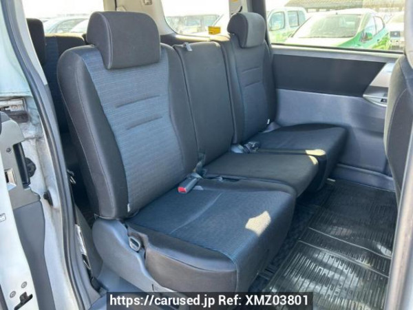 Used 2008 AT toyota voxy ZRR70W Image[14]
