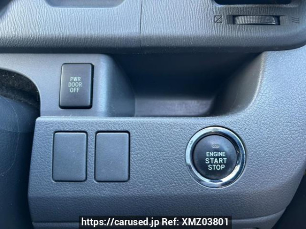 Used 2008 AT toyota voxy ZRR70W Image[22]