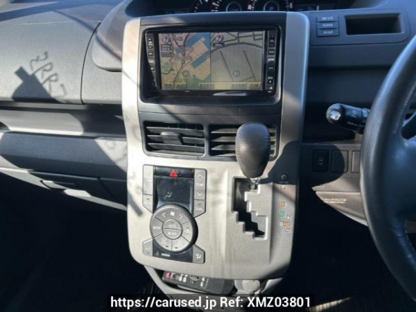 Used 2008 AT toyota voxy ZRR70W Image[23]