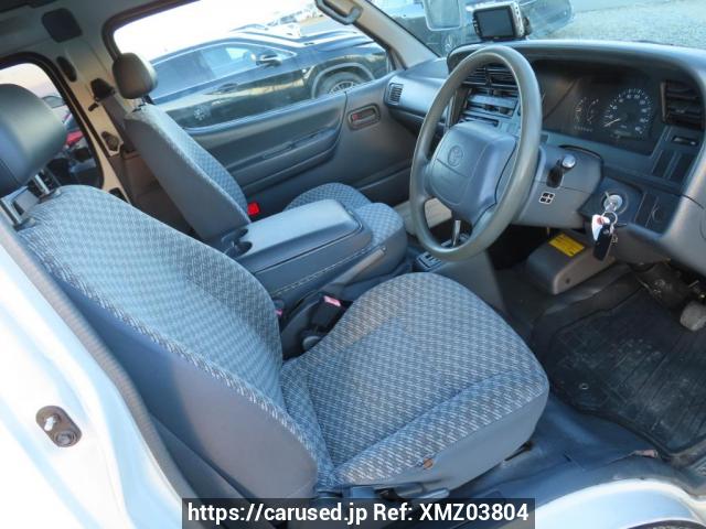 Buy Used 2003 Toyota Hiace Van RZH112V (XMZ03804) - Carused.jp