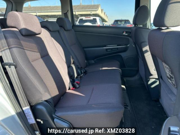 Used 2005 AT toyota wish ANE10G Image[15]