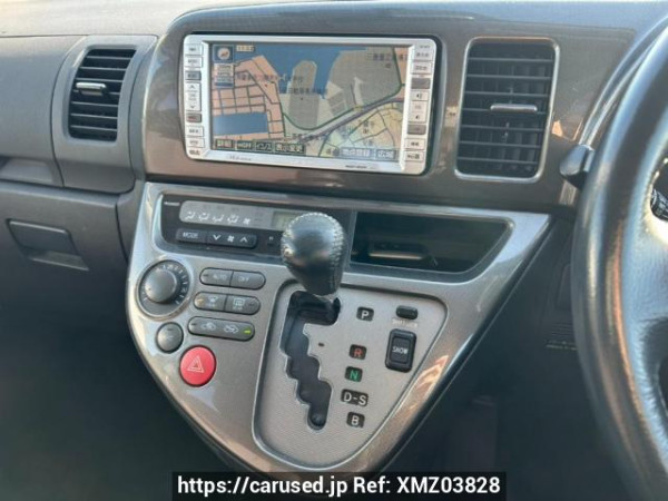 Used 2005 AT toyota wish ANE10G Image[24]