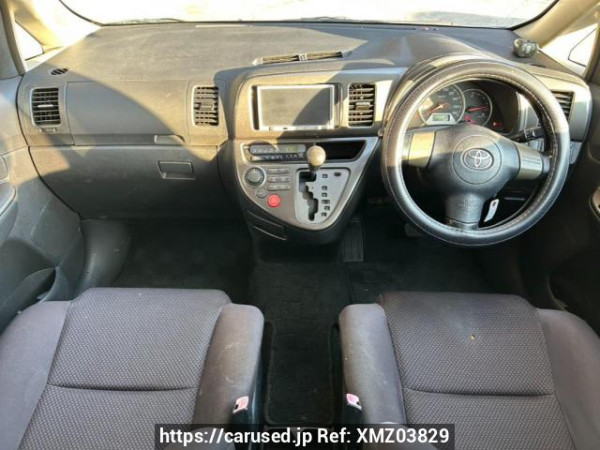 Used 2005 AT toyota wish ZNE10G Image[18]