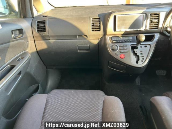 Used 2005 AT toyota wish ZNE10G Image[19]