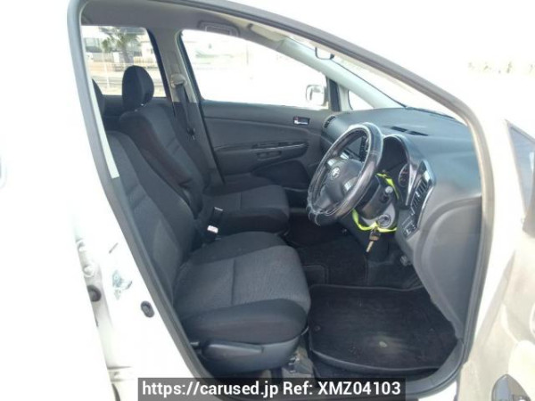 Used 2004 AT toyota wish ZNE10G Image[14]