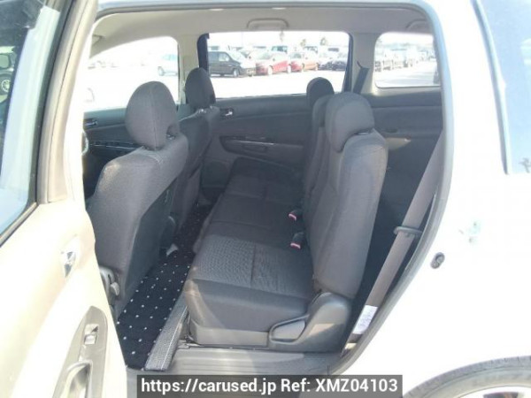 Used 2004 AT toyota wish ZNE10G Image[17]