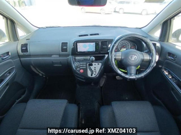 Used 2004 AT toyota wish ZNE10G Image[19]
