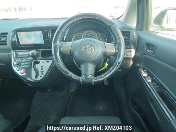 Used 2004 AT toyota wish ZNE10G Image[21]