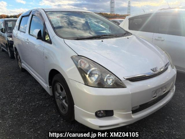 Used 2004 AT toyota wish ZNE14G Image[0]