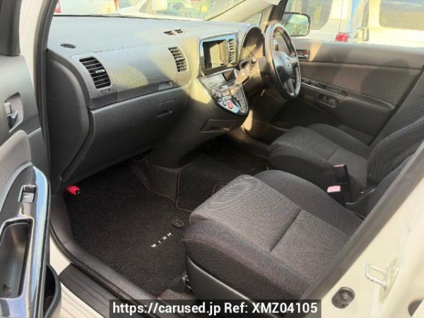 Used 2004 AT toyota wish ZNE14G Image[7]