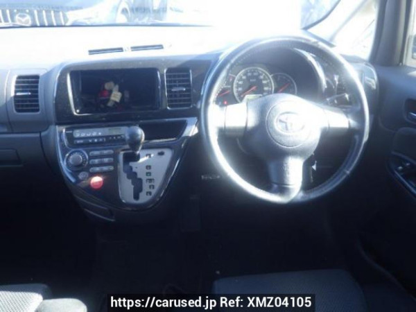 Used 2004 AT toyota wish ZNE14G Image[19]