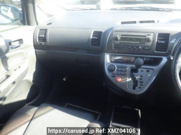 Used 2003 AT toyota wish ZNE10G Image[17]