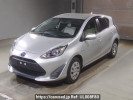 Toyota Aqua NHP10