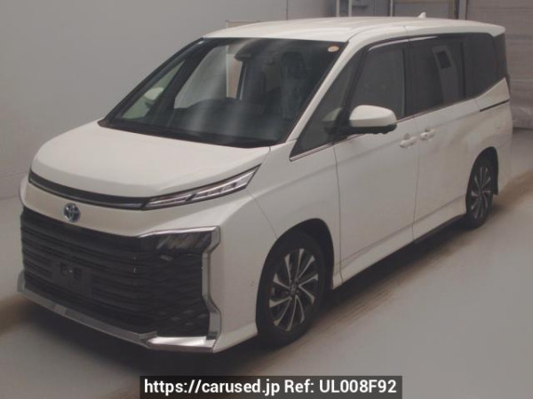 Used 2022 AT toyota voxy ZWR90W Image[0]