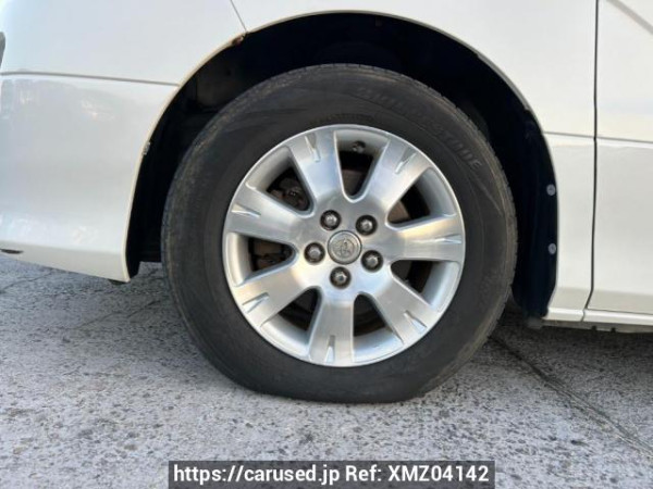 Used 2004 AT toyota alphard MNH10W Image[32]