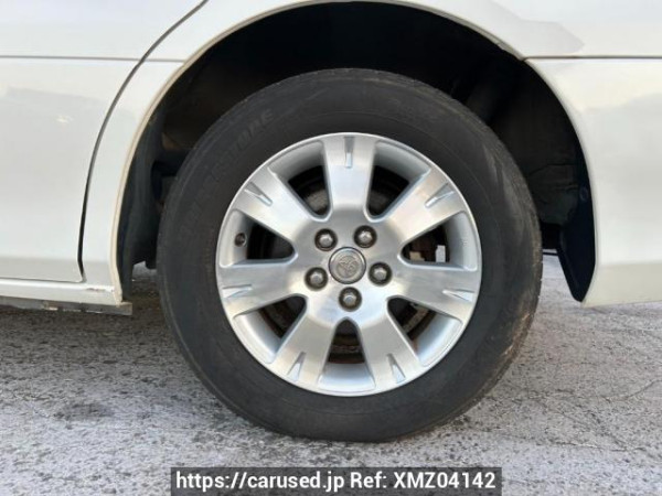 Used 2004 AT toyota alphard MNH10W Image[35]