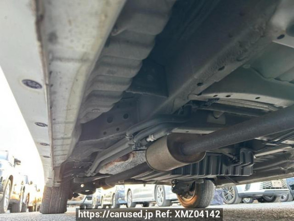 Used 2004 AT toyota alphard MNH10W Image[42]