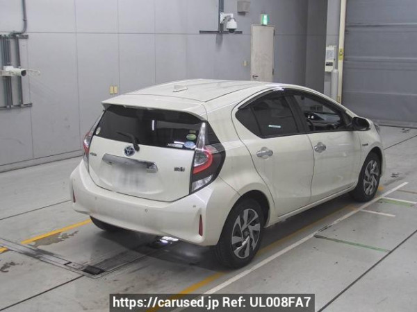 Used 2020 AT toyota aqua NHP10 Image[1]