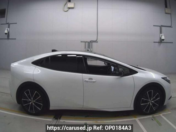 Used 2023 AT toyota prius MXWH65 Image[2]