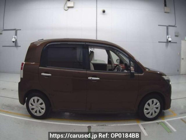 Used 2013 AT toyota spade NCP141 Image[2]