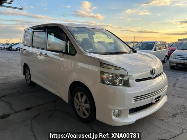 Buy Used 2008 Toyota Voxy ZRR70W (XNA00781) - Carused.jp