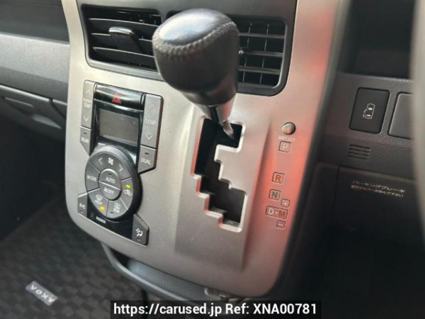 Used 2008 AT toyota voxy ZRR70W Image[25]