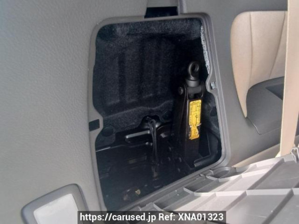 Used 2004 AT toyota alphard ANH10W Image[42]