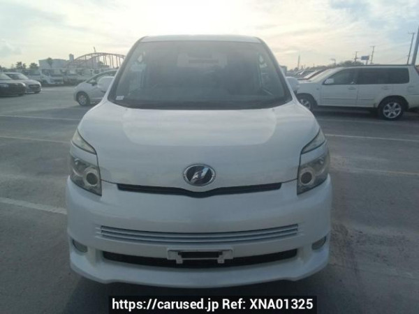 Used 2009 AT toyota voxy ZRR70W Image[1]