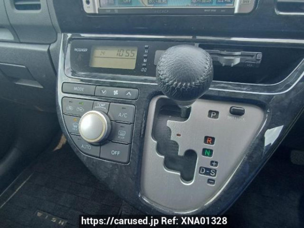Used 2006 AT toyota wish ZNE10G Image[25]