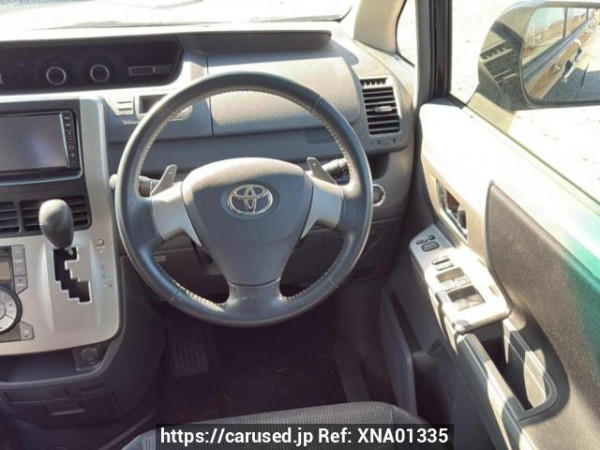 Used 2008 AT toyota voxy ZRR70W Image[18]