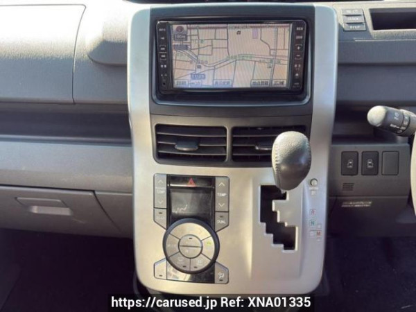 Used 2008 AT toyota voxy ZRR70W Image[21]