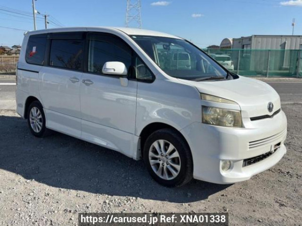 Used 2008 AT toyota voxy ZRR70W Image[0]