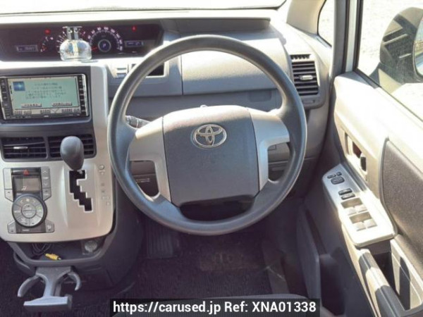 Used 2008 AT toyota voxy ZRR70W Image[17]