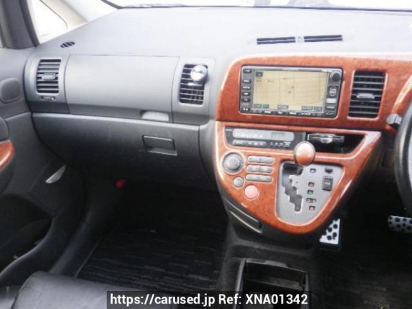 Used 2004 AT toyota wish ANE10G Image[19]