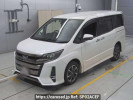 Toyota Noah ZRR85W