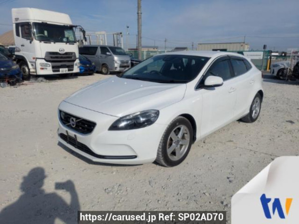 Used 2013 AT volvo v40 MB4164T Image[0]