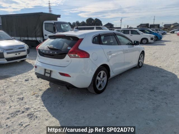 Used 2013 AT volvo v40 MB4164T Image[1]