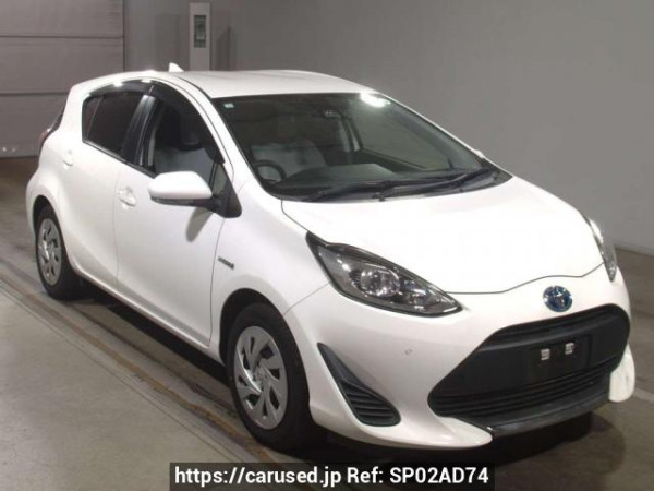 Used 2020 AT toyota aqua NHP10 Image[2]
