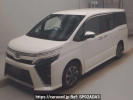 Toyota Voxy ZRR80W