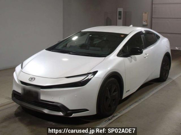 Used 2023 AT toyota prius ZVW65 Image[0]