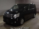 Toyota Noah ZRR70G